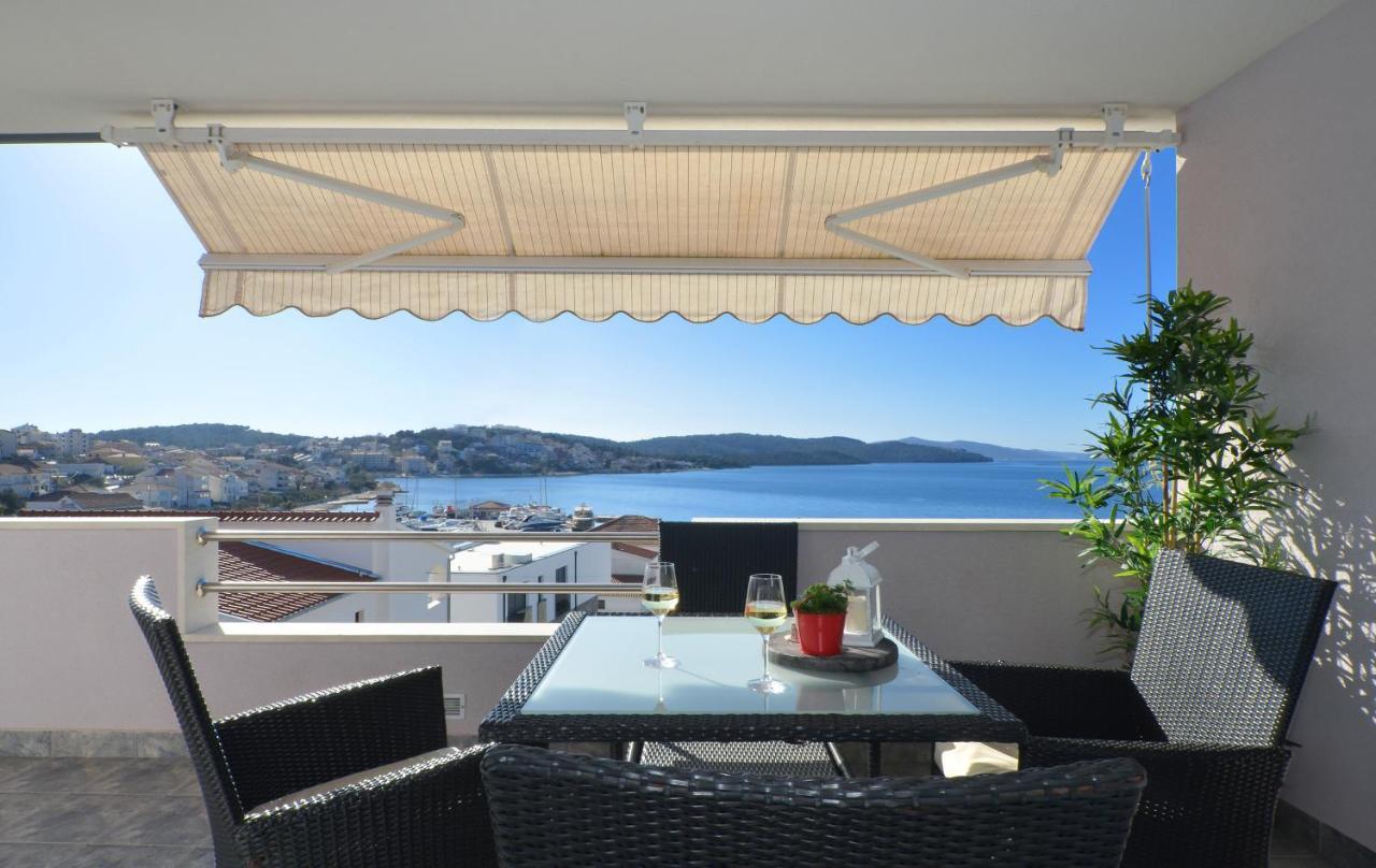 Copacabana Beach Apartments Трогір Екстер'єр фото